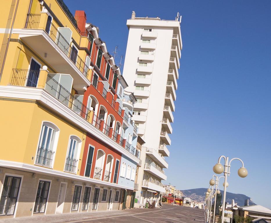 بورتو ريكاناتي Bianchi Hotel & Residence الغرفة الصورة